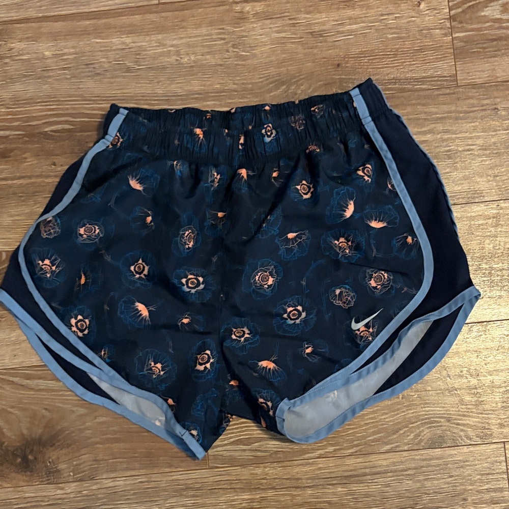 Nike Women's Athletic Shorts - Navy and Peach Floral